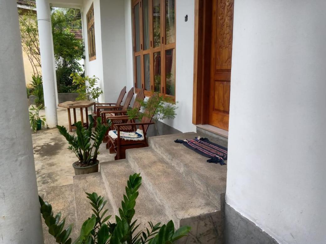 Alexandra Home For Foreign Tourists Only Gampola Exterior foto